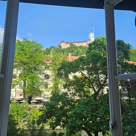 Διαμέρισμα River And Castle View Rose Tour As Λιουμπλιάνα