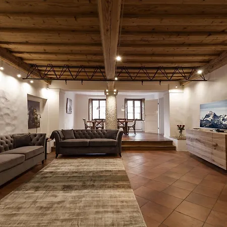 River And Castle View Rose Tour As * 류블랴나