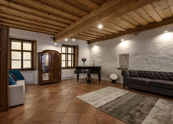 River And Castle View Rose Tour As Lublana